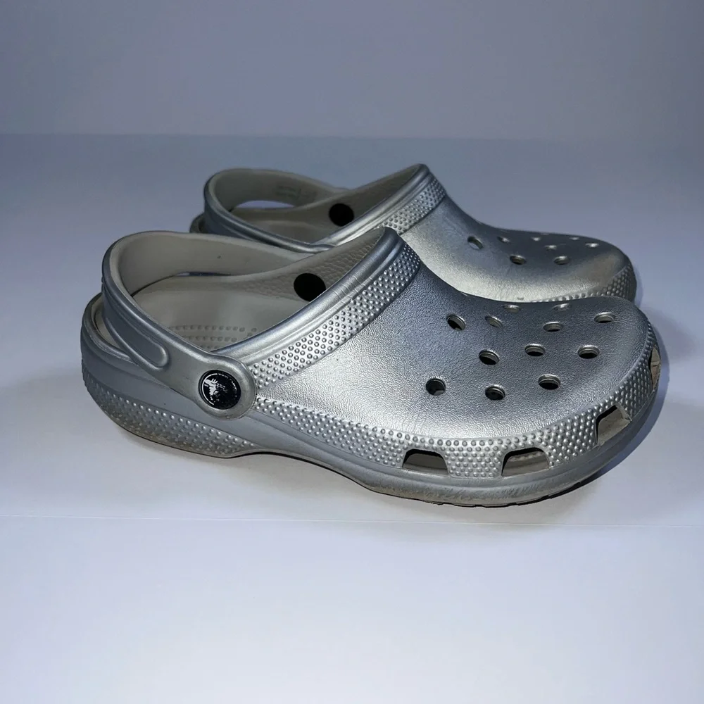 Crocs Classic Clogs Metallic Silver | Youth Size J5 | Unisex
